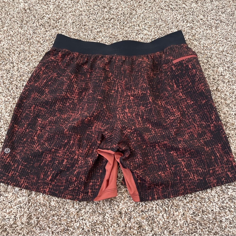 Lululemon T.H.E. Short 7" *Linerless Block Rustic Red Black Size L Large M7AHRS